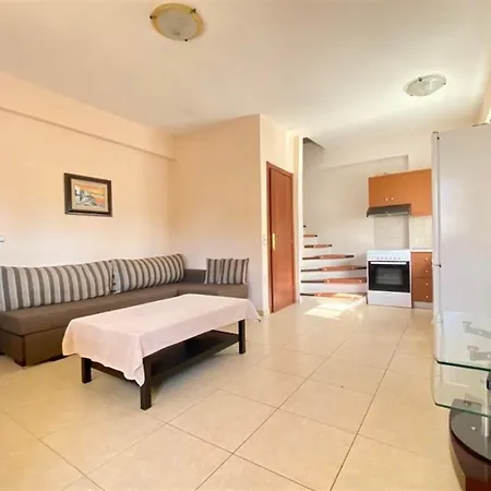 Pine 2 Bedrooms 50 Meters To The Kalyves Polygyrou