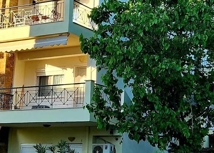 Pine 2 Bedrooms 50 Meters To The Ferienhaus Kalyves Polygyrou